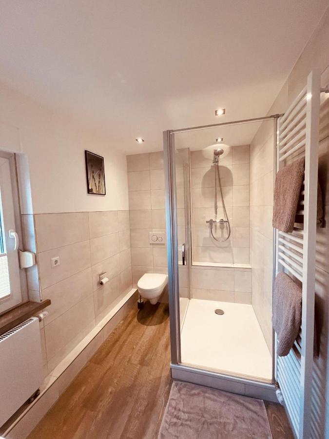 - Netflix - Wallbox Apartment *